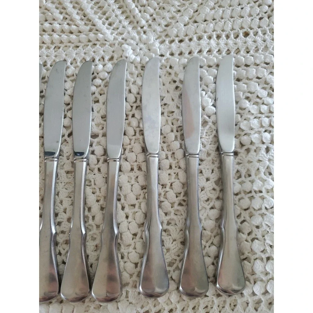 Oneida PATRICK HENRY Set of 8 Dinner Knives 8.5